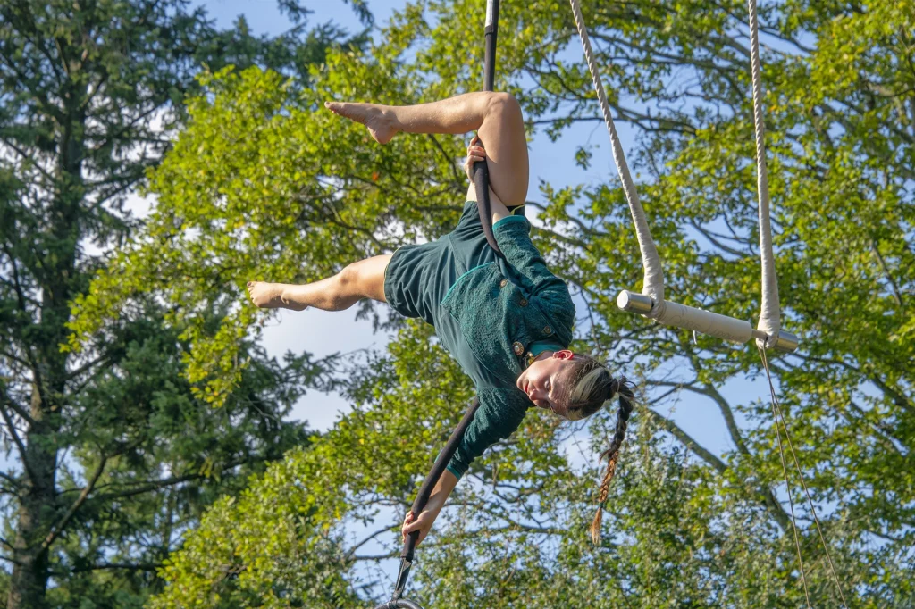 Festival des Arts de la Rue Tous Dehors à Saint Amour 2024