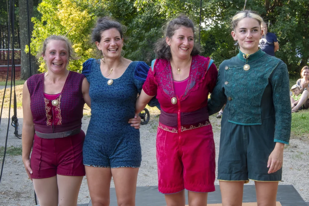 Festival des Arts de la Rue Tous Dehors à Saint Amour 2024