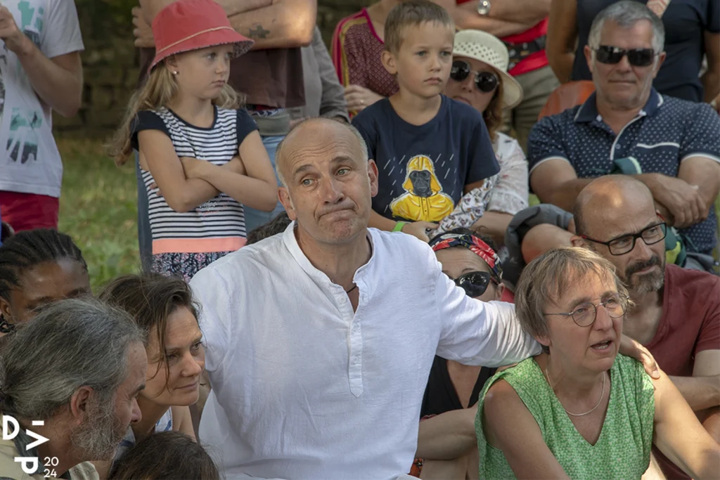 Festival des Arts de la Rue Tous Dehors à Saint Amour 2024