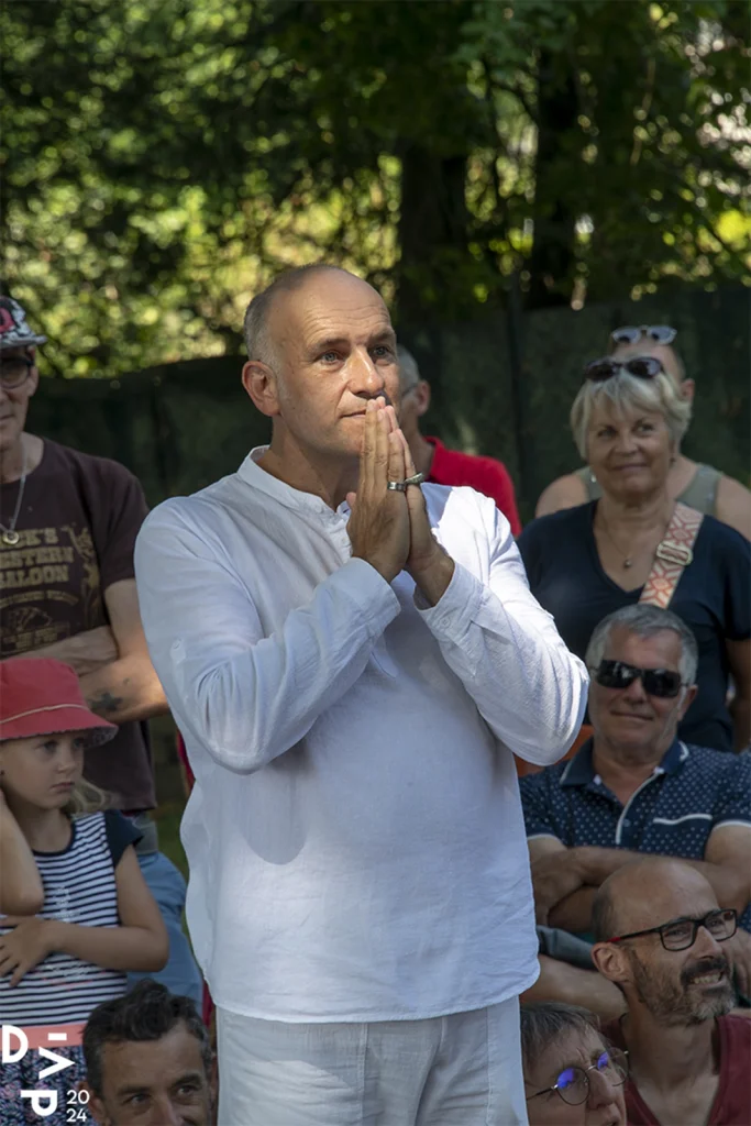 Festival des Arts de la Rue Tous Dehors à Saint Amour 2024