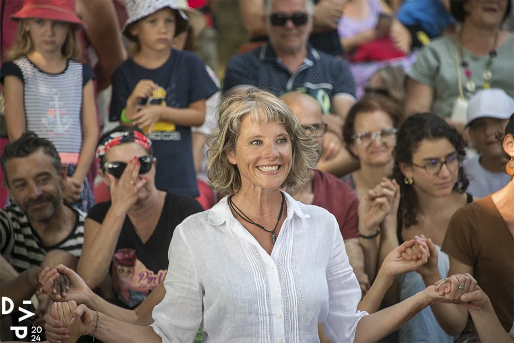 Festival des Arts de la Rue Tous Dehors à Saint Amour 2024