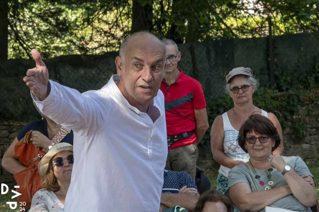 Festival des Arts de la Rue Tous Dehors à Saint Amour 2024