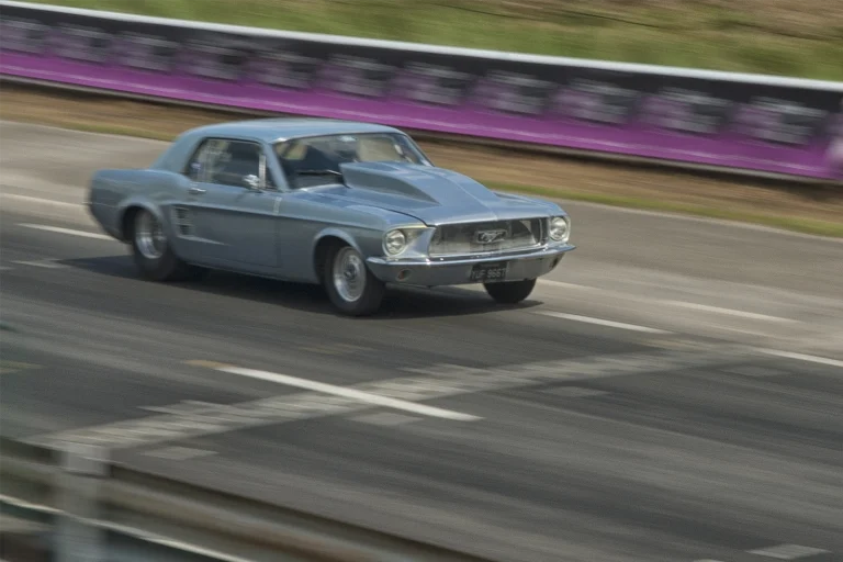 didier-vaneesbeck-photo-reportage-hotrod-chimay-2012-bruxelles-0186