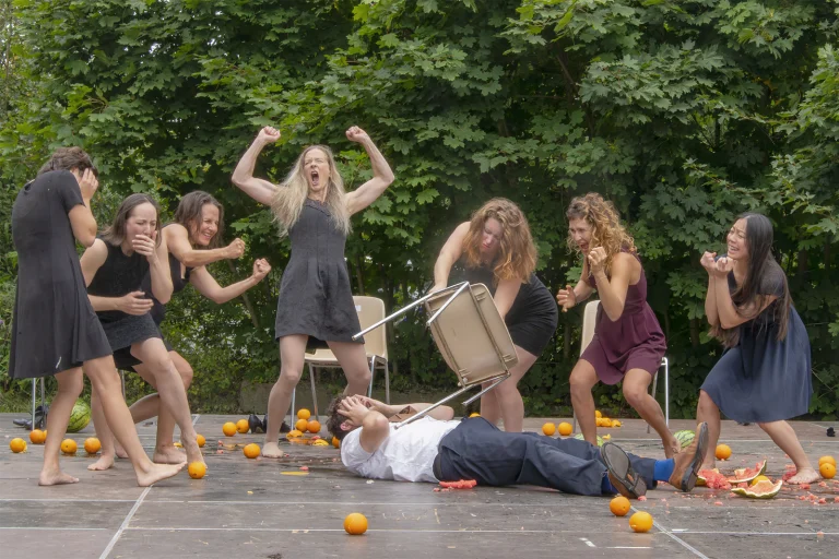didier-vaneesbeck-reportage-arts-rue-gandini-juggling-petite-reine-2024-bruxelles-0474