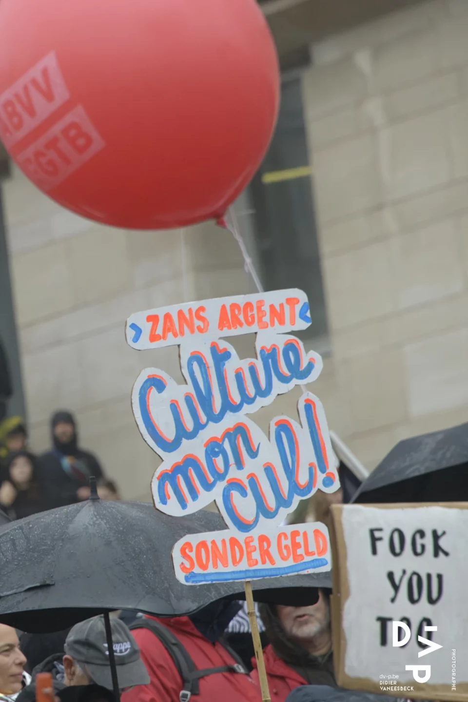 didier vaneesbeck photographe reportage bruxelles manifestation anti arizona 2026 2356