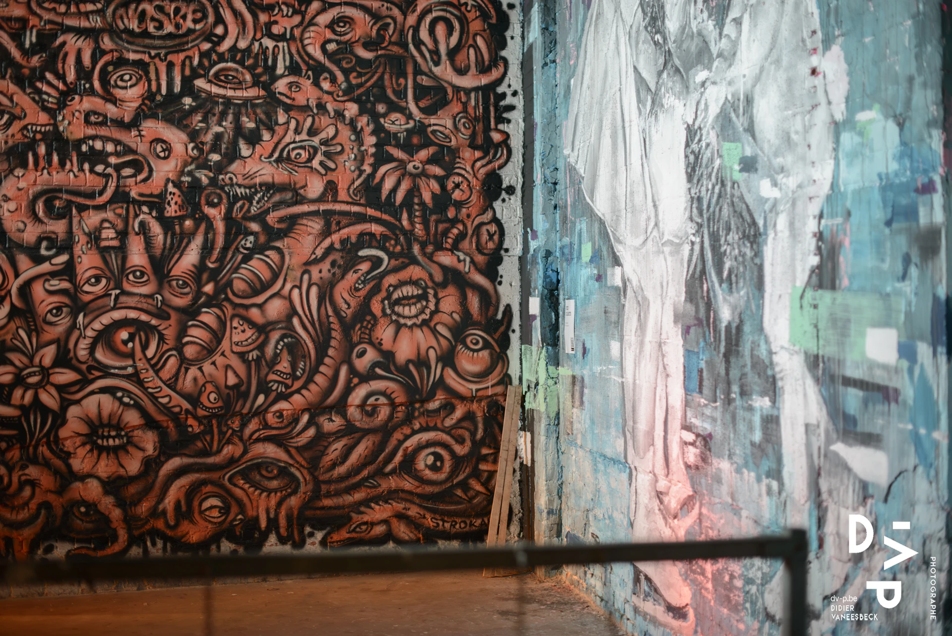 Fresques à motifs ornementaux sur les murs de la halle – Strokar Inside, Bruxelles 2018